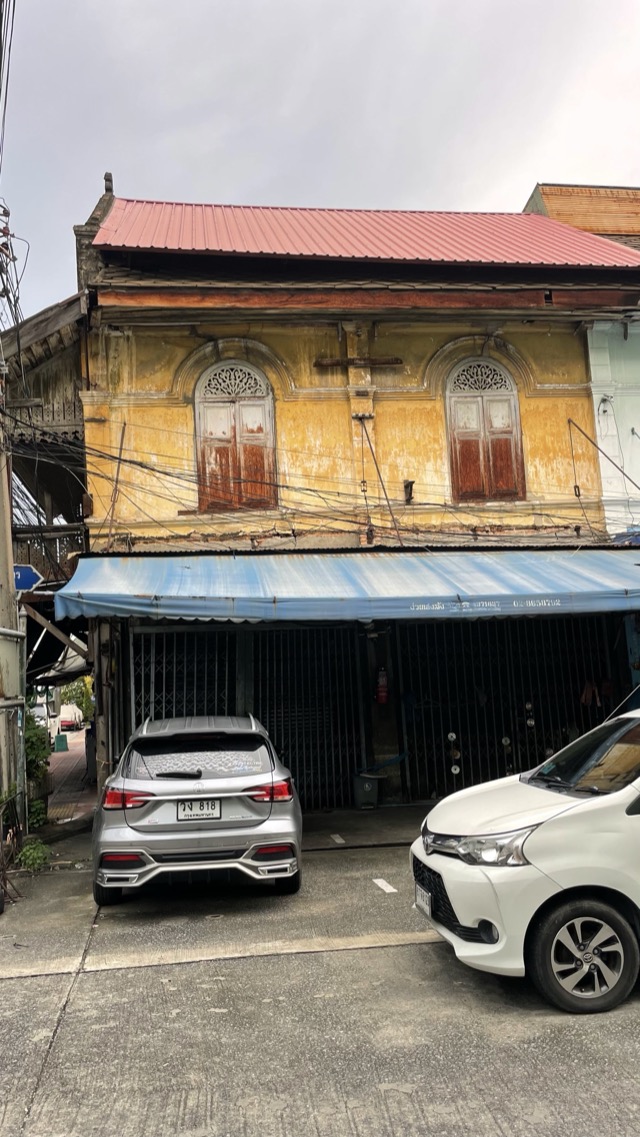 Chakkrawat Pier — photo 02