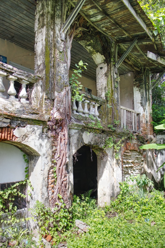 Phra Prasert Wanich House ('Bat Palace') — photo 11