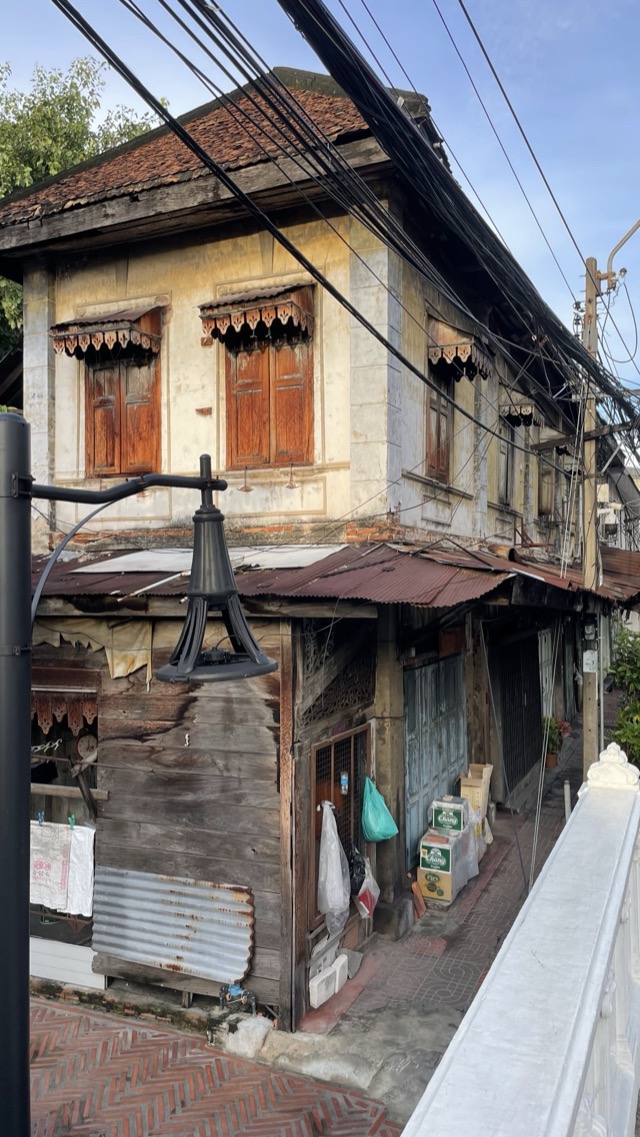 Sommot Amon Mak Bridge Shophouse — photo 01